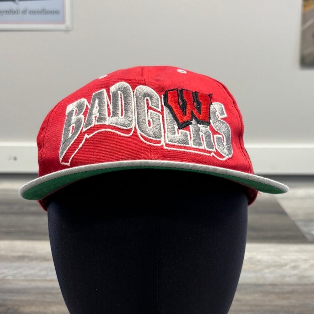Vintage Wisconsin Badgers Red Gray Mens OS Snapback Bucky NCAA Wave G Cap Hat‎